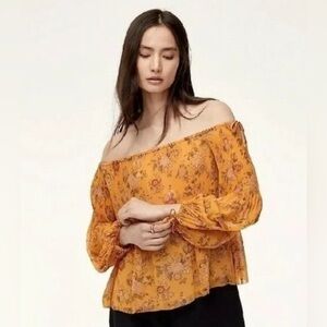 Aritzia WILFRED Talence Blouse Size Small Off Shoulder Pleated Yellow Floral